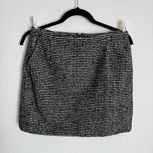 UNIQLO Houndstooth Skirt